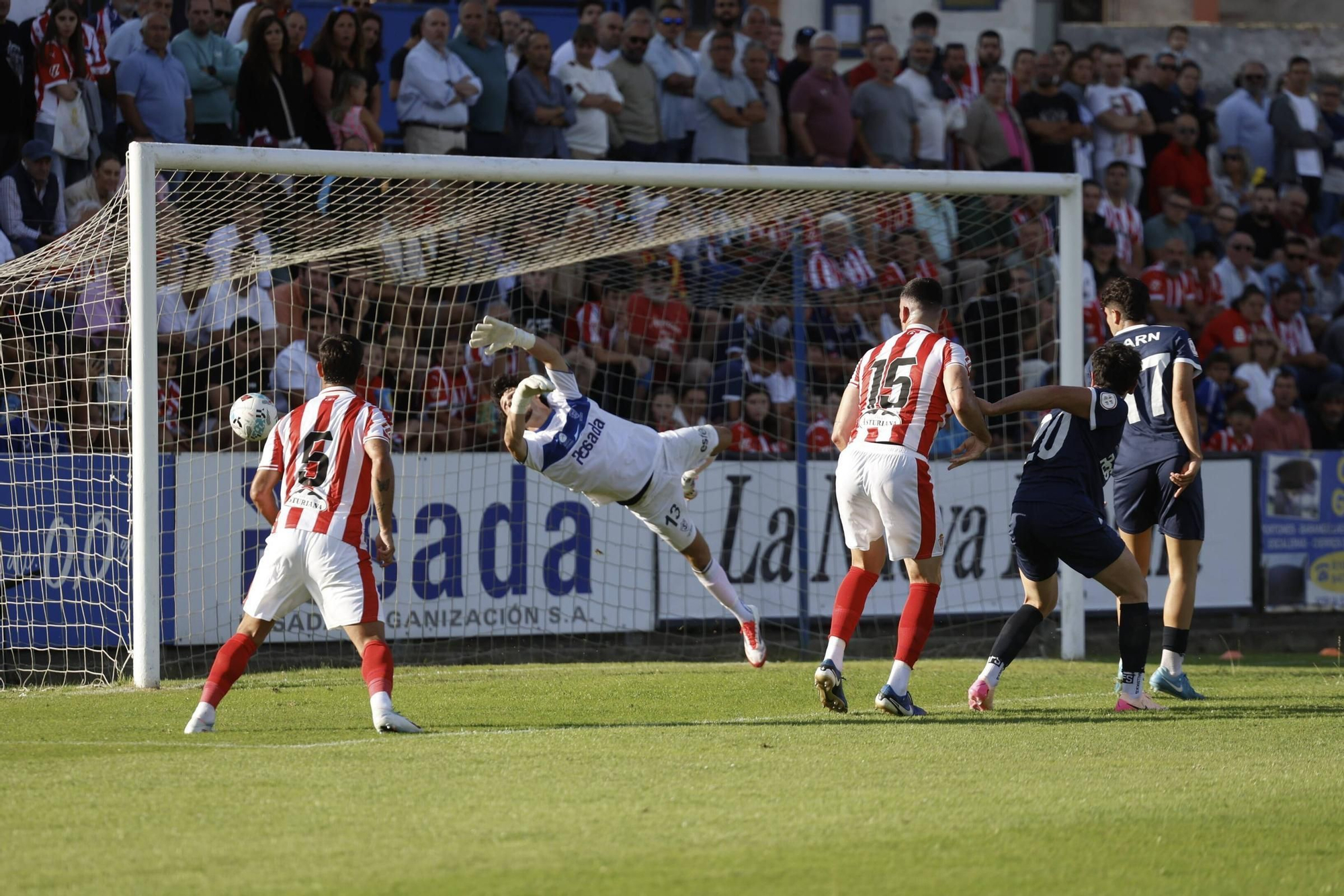 EN IMÁGENES: así fue el choque entre el Sporting y el Marino de Luanco