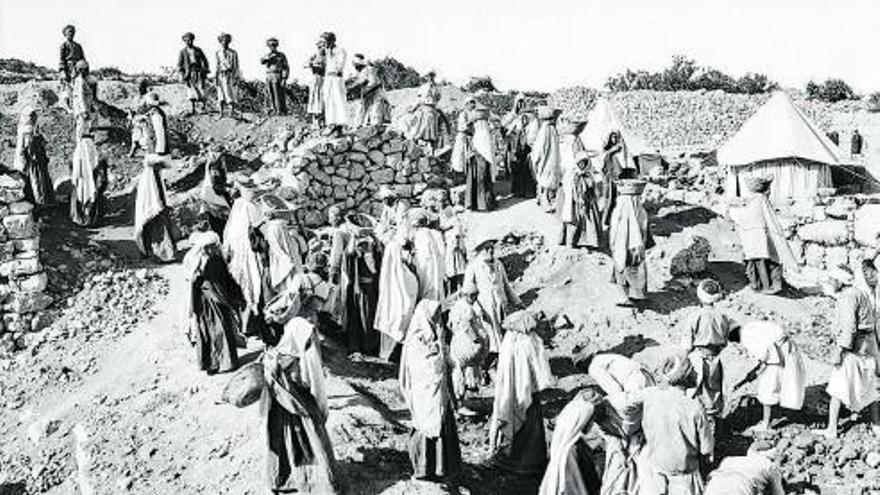 Vista dels treballs d’excavació del jaciment de Ramat al-Khalili, a Hebron, l’any 1928.
