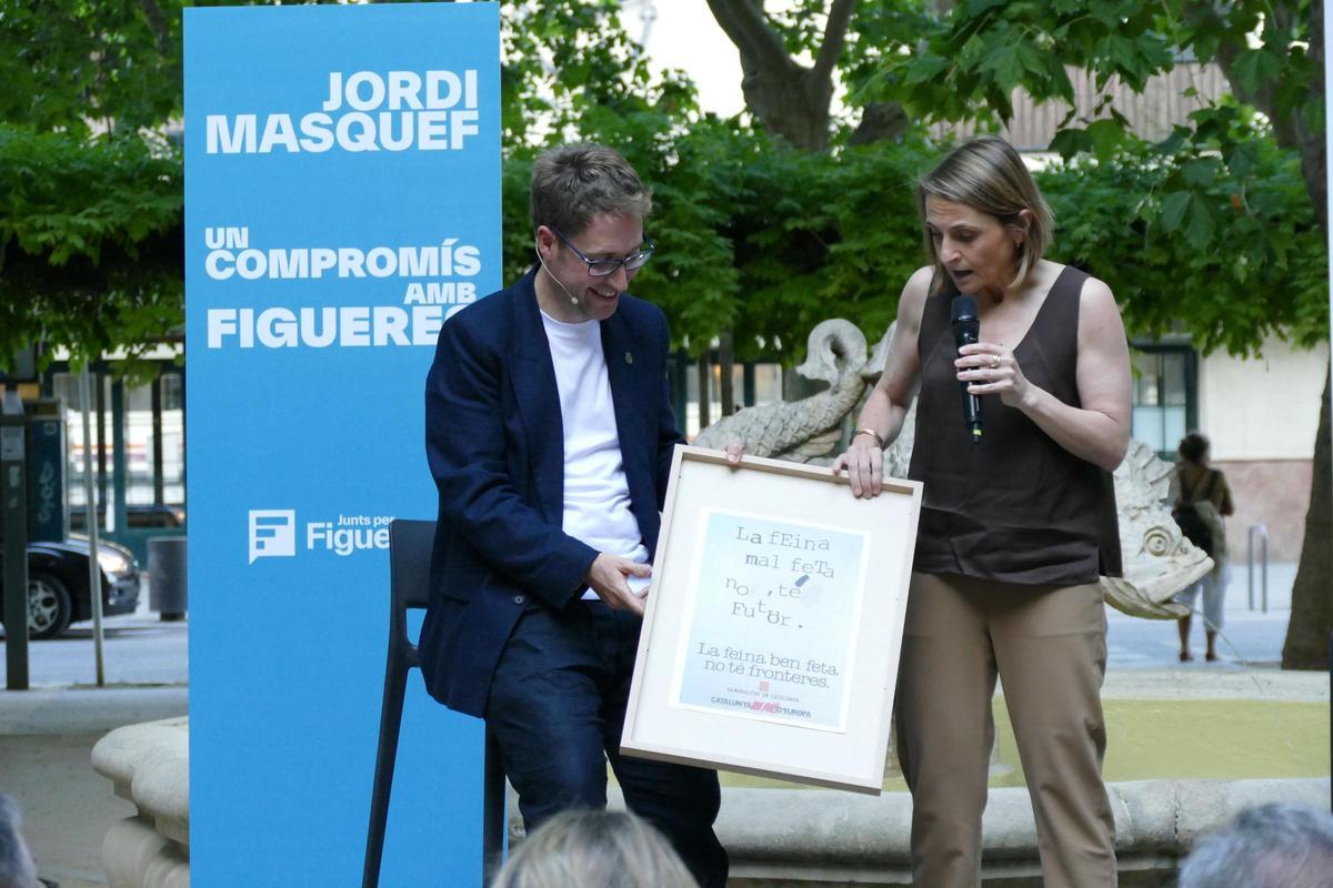 EN IMATGES | Jordi Masquef oficialitza la seva candidatura per a les eleccions municipals de 2027 a la plaça de l'Estació EN IMATGES | Jordi Masquef oficialitza la seva candidatura per a les eleccions municipals de 2027 a la plaça de l'Estació