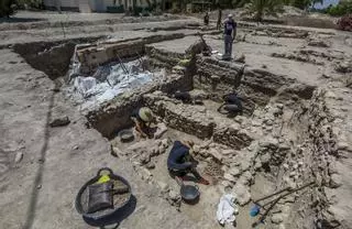 Las excavaciones en La Alcudia localizan las primeras casas íberas del yacimiento