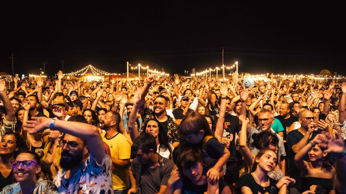 El públic del concert de Ladilla Rusa, al White Summer de l'edició de l'any 2023.