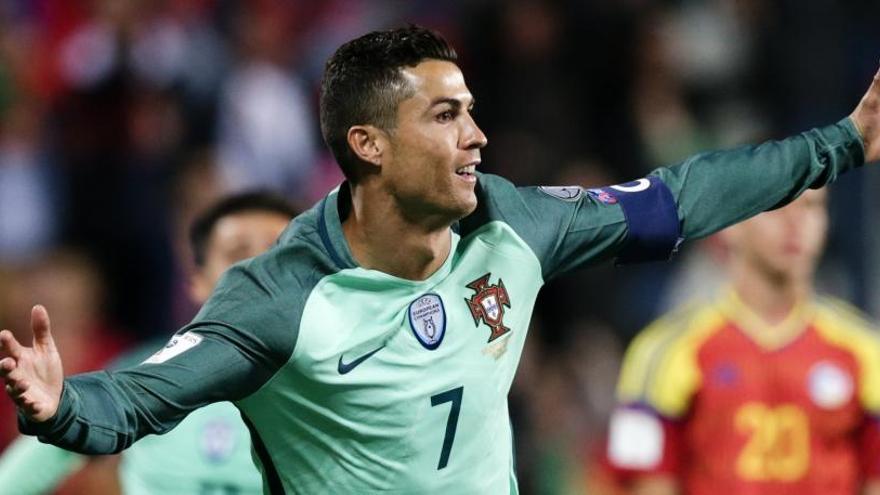 Cristiano Ronaldo celebra su gol ante Andorra.