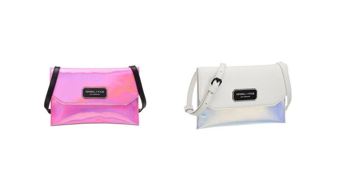 Bolsos rosa y blanco iridiscente de la colección Kendall+Kylie para Deichmann primavera-verano 2020. (Precio: 17,99 euros)