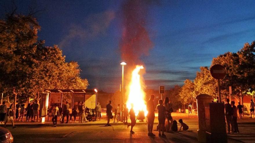 Celebració de la revetlla al barri manresà