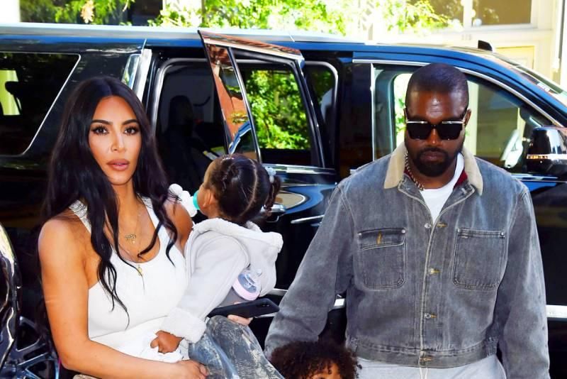 Kim Kardashian y Kanye West firmaron su acuerdo de divorcio en 2022