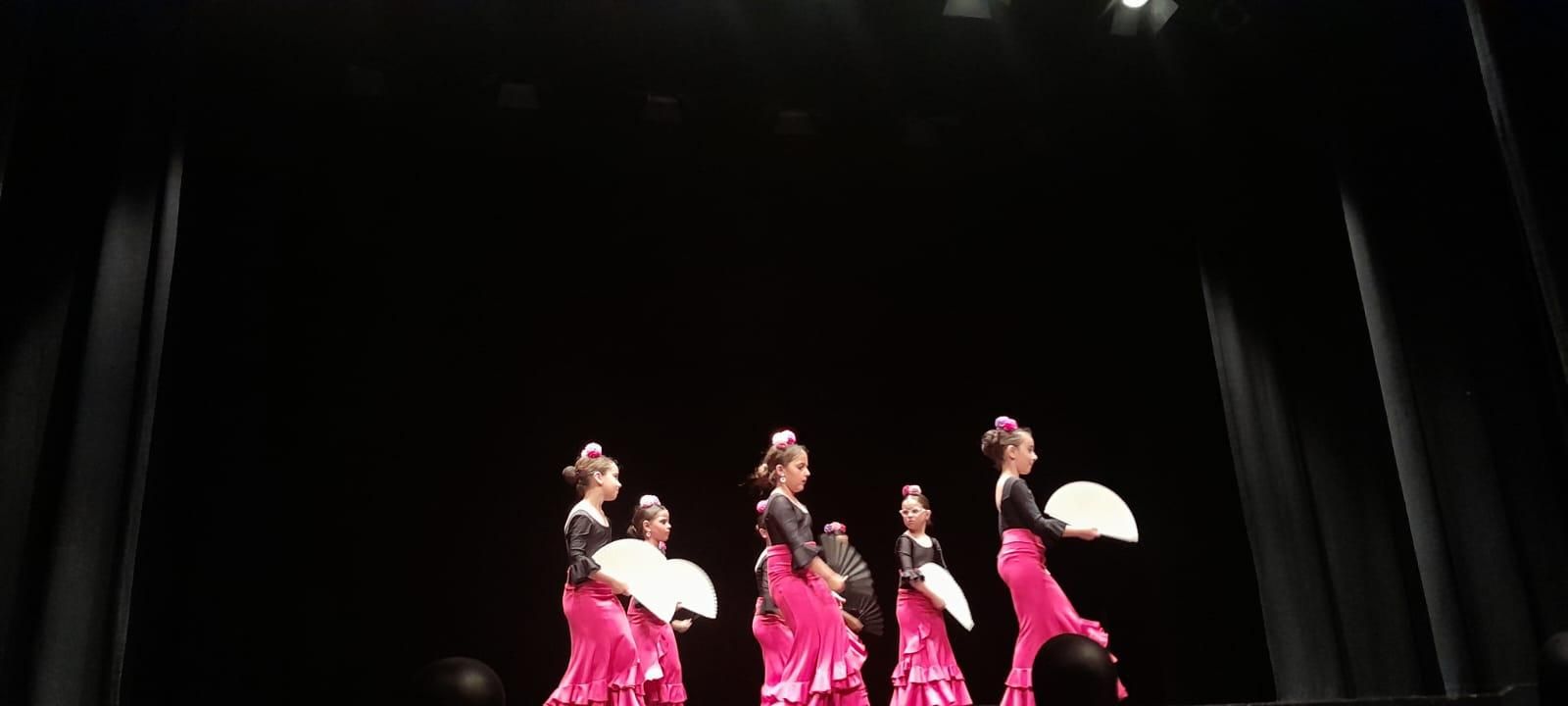 GALERÍA | Gala de baile para celebrar el fin de curso de la Asociación "Flamenco y Compás de Toro"