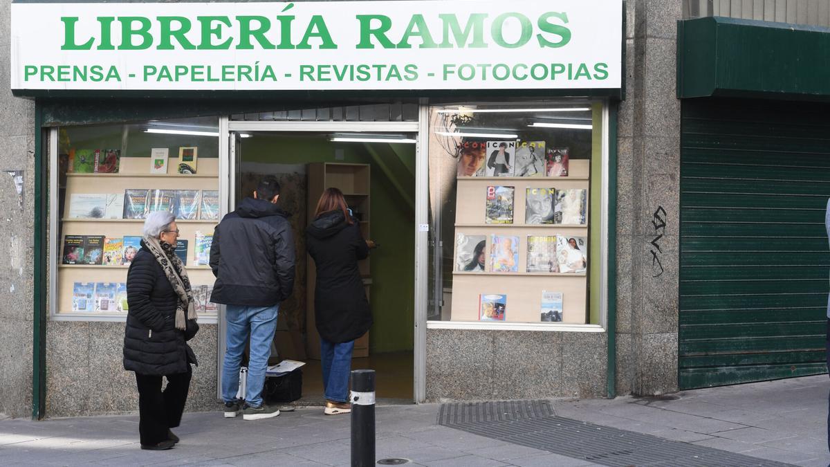 La Policía Científica, en la Librería Ramos