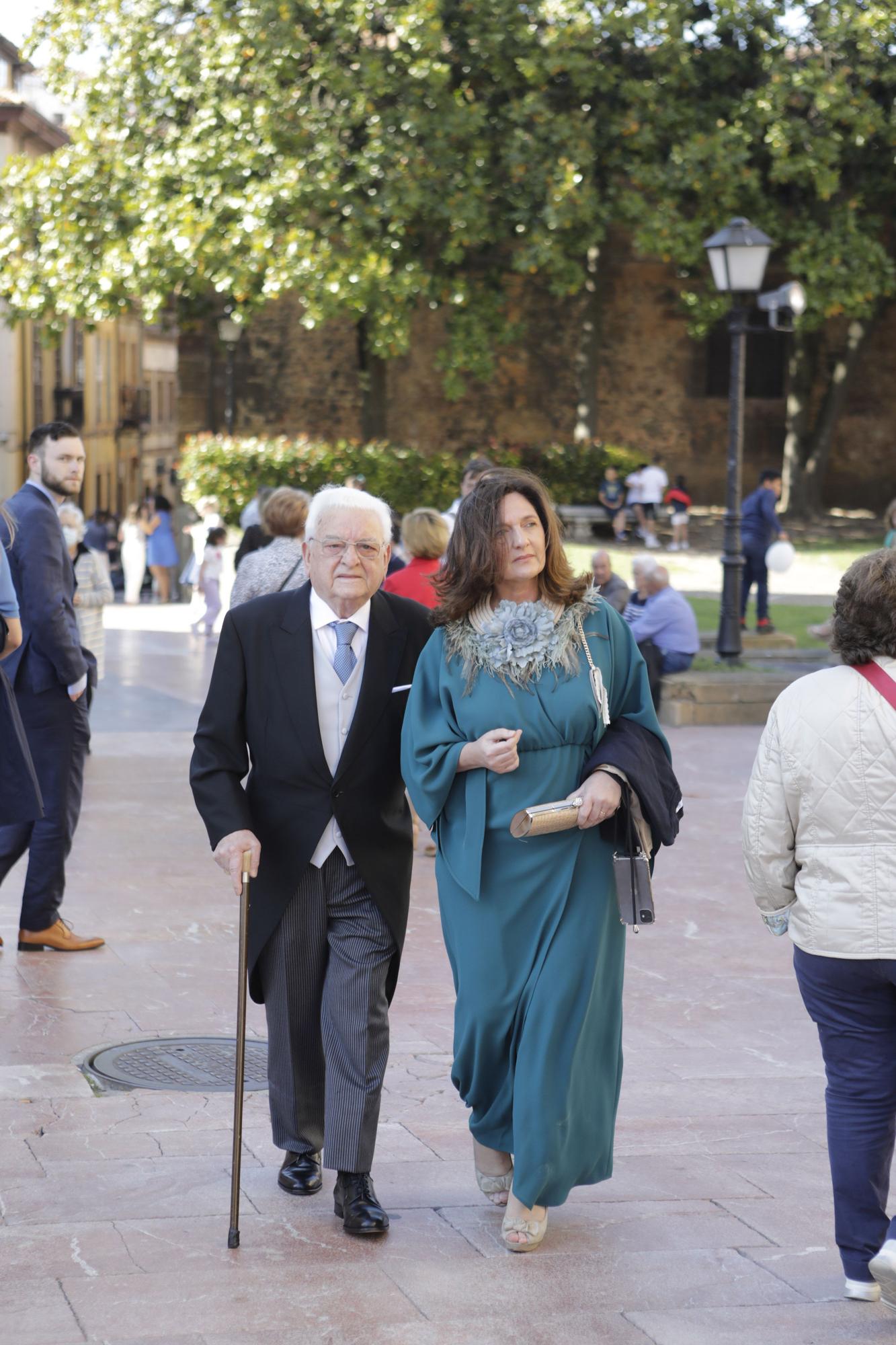 EN IMÁGENES: Oviedo acoge la boda de Paula Canga, hija de Diego Canga, consejero en la Comisión Europea