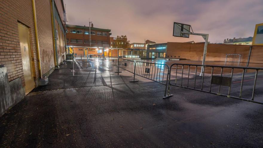 En marcha las obras en los polideportivos de los colegios de Pumarín y Pando