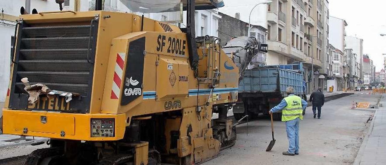 Trabajos de humanización de la calle Fernando Conde de A Estrada. // Bernabé/J. Carlos Asorey