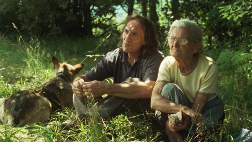 Amador Arias y Benedicta Sánchez, protagonistas de &quot;O que arde&quot;.