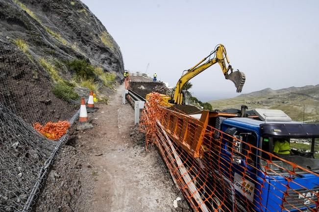 VISITA OBRAS REPARACION CARRETERA AGAETE LA ALDEA