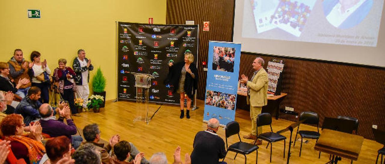 Un momento de la presentación del libro, ayer, en Arucas.