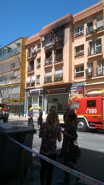 El fuego calcina un edificio de Héroe de Sostoa