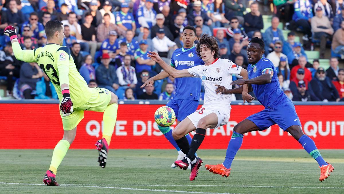 Resumen, goles y highlights del Getafe 2 - 0 Sevilla de la jornada 26 de LaLiga Santander