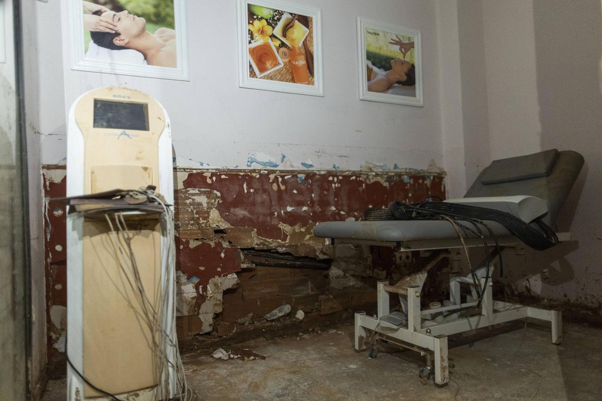 Sara dueña de un salón de estética arrasado por la Dana en Paiporta