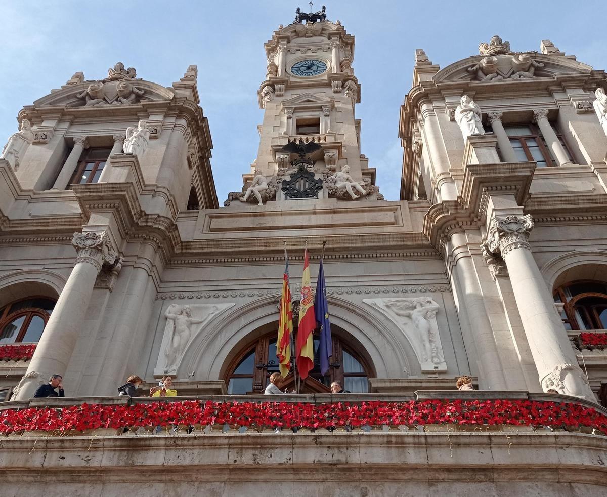 El bqalcón del Ayuntamiento de València es uno de los espacios más visitados del centro