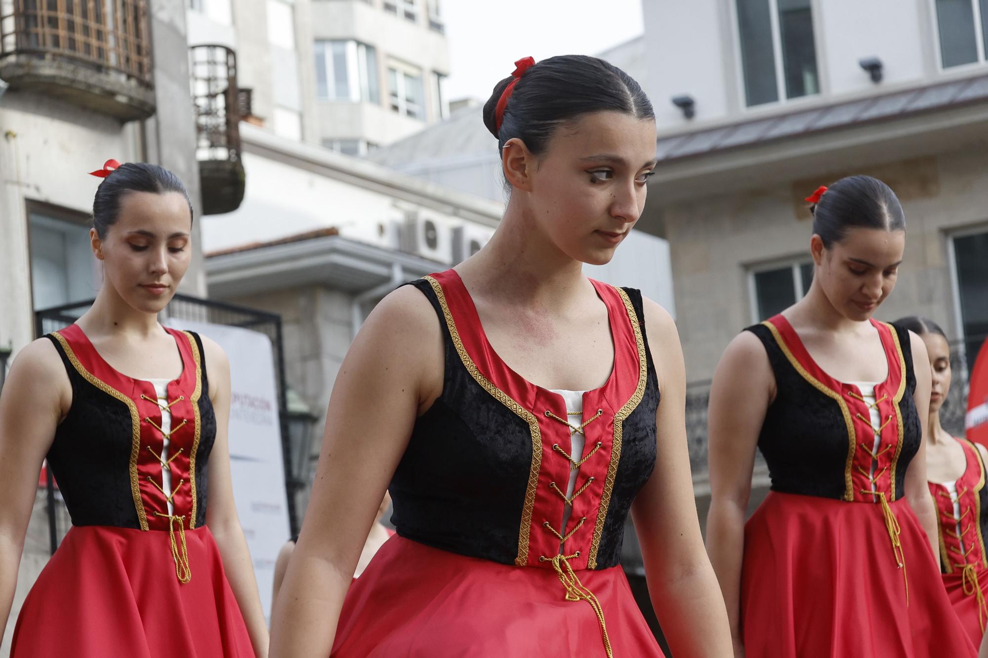 La ciudad se entrega a la música y la danza