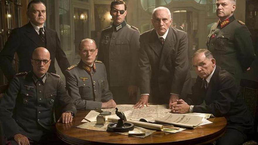 El grupo de militares alemanes que protagonizó el intento fallido de asesinar a Hitler, encarnado por un elenco de actores encabezado por Tom Cruise.