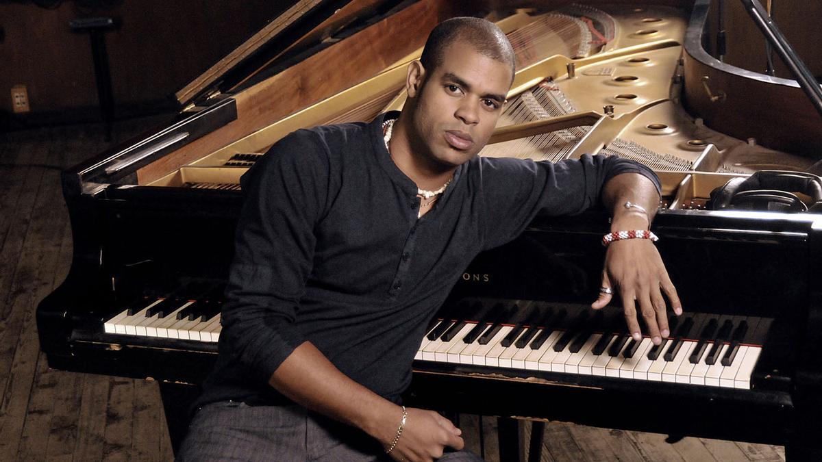 Der kubanische Pianist Roberto Fonseca.