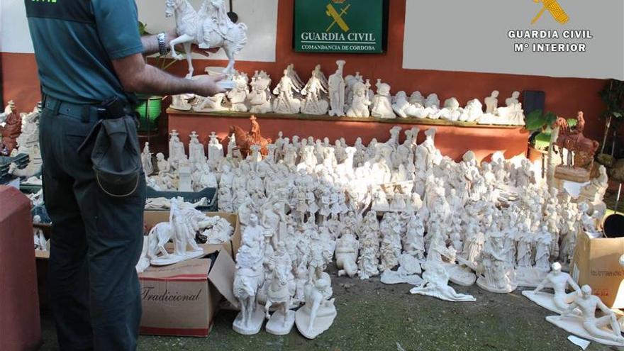 Un detenido por robar 830 figuritas en Encinarejo