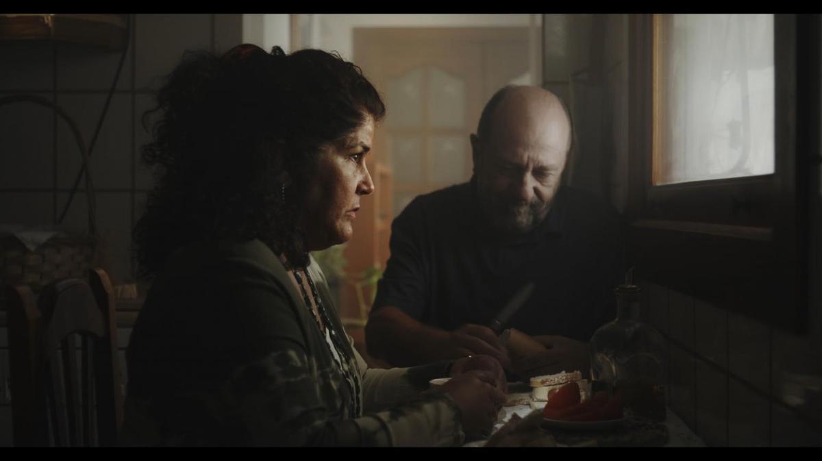 Laura Baena y Miguel Guardiola interpretan a los padres de Juan en el corto.