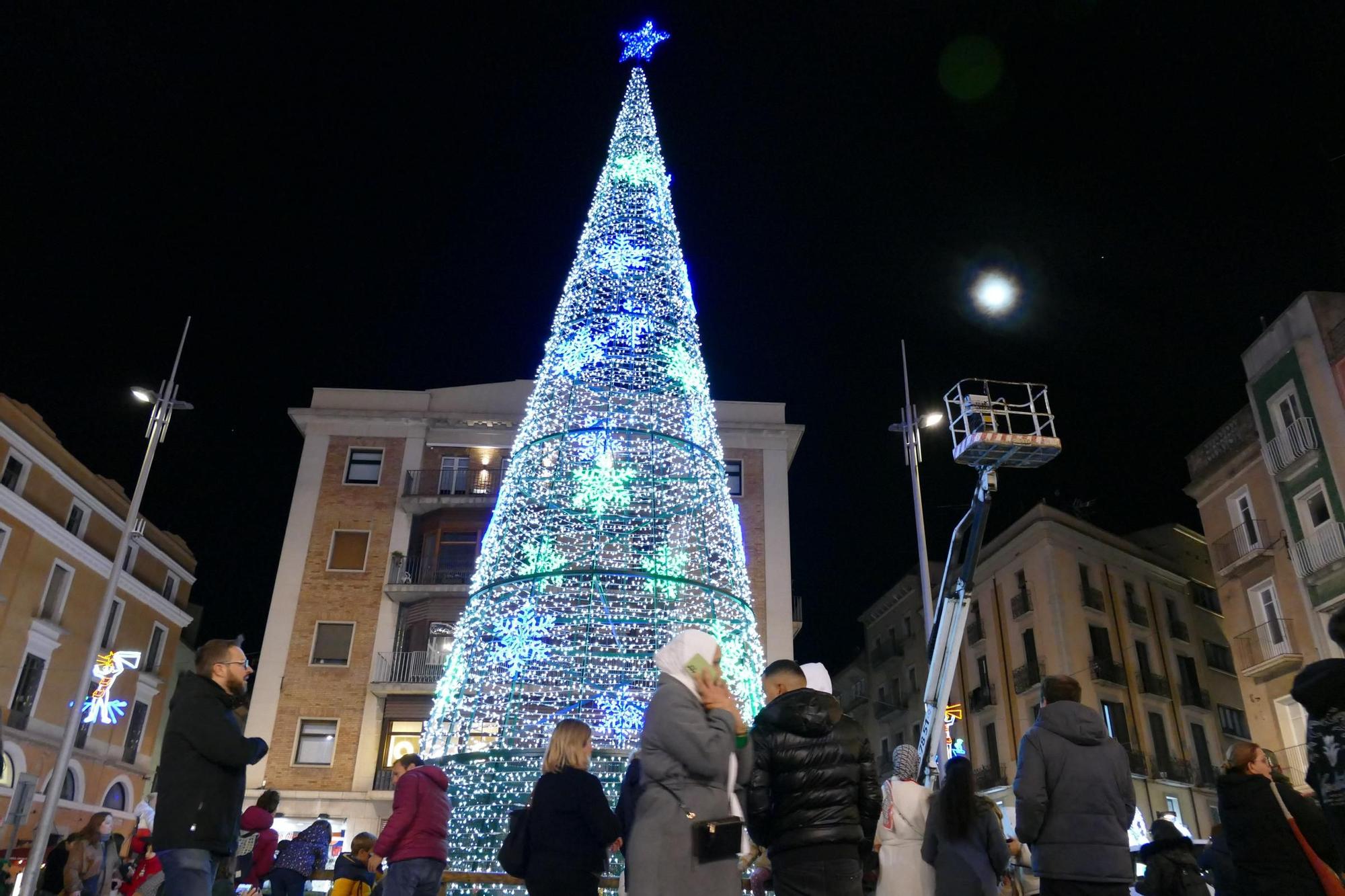 Figueres encén els llums de Nadal