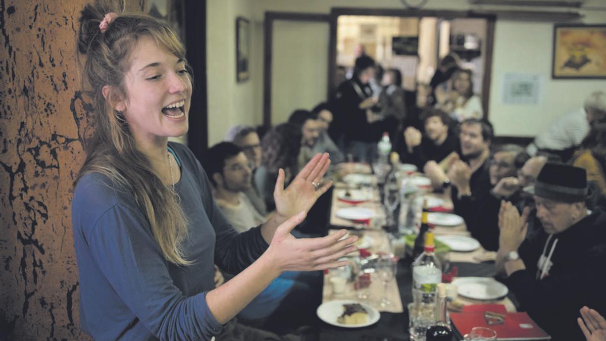 El dinar de cantadors i cantadores d’ahi. | CÀNTUT/DQ FOTO