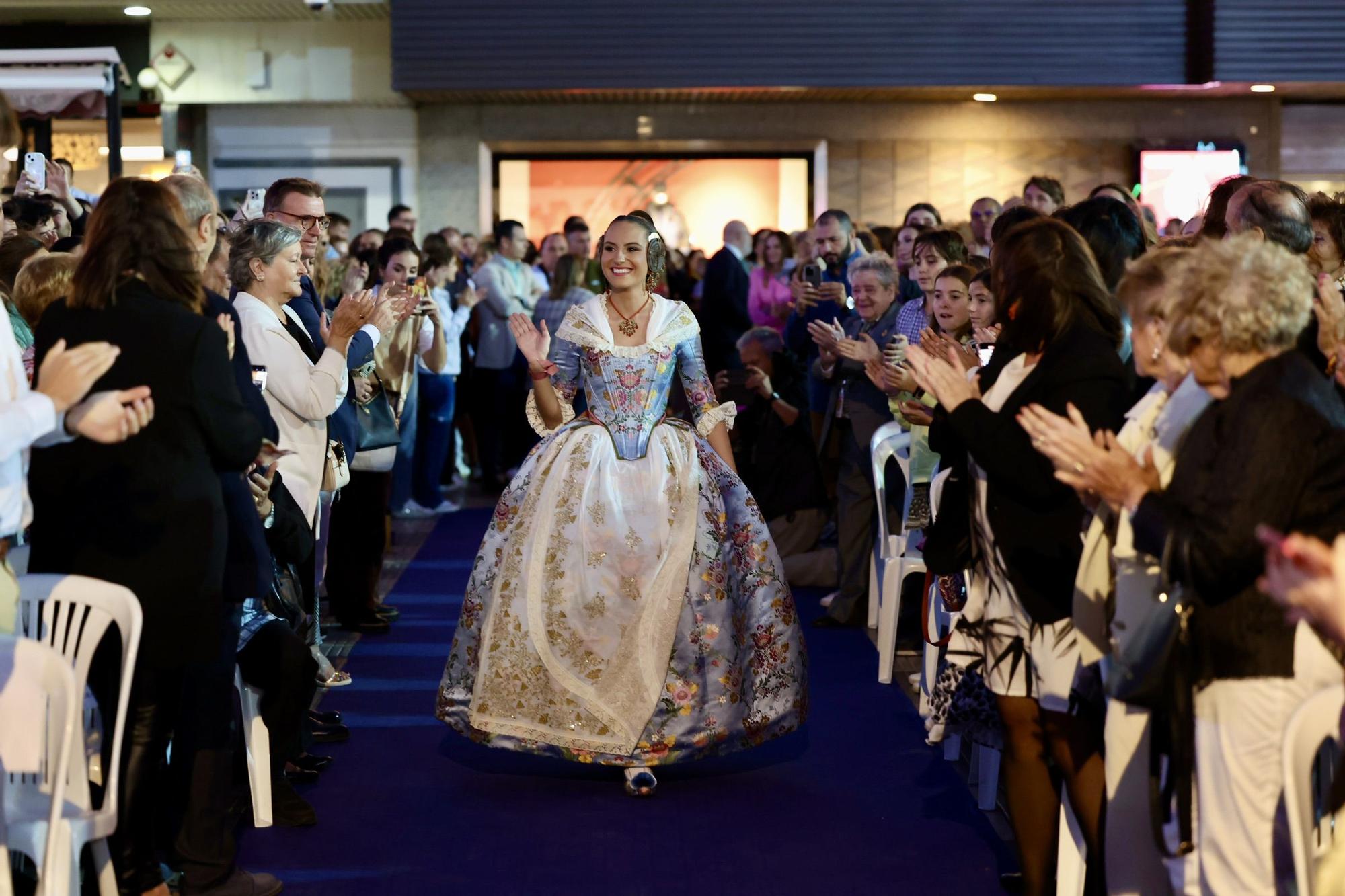La primera gran prueba de María Estela, Marina y las cortes en la Festa per a Tots