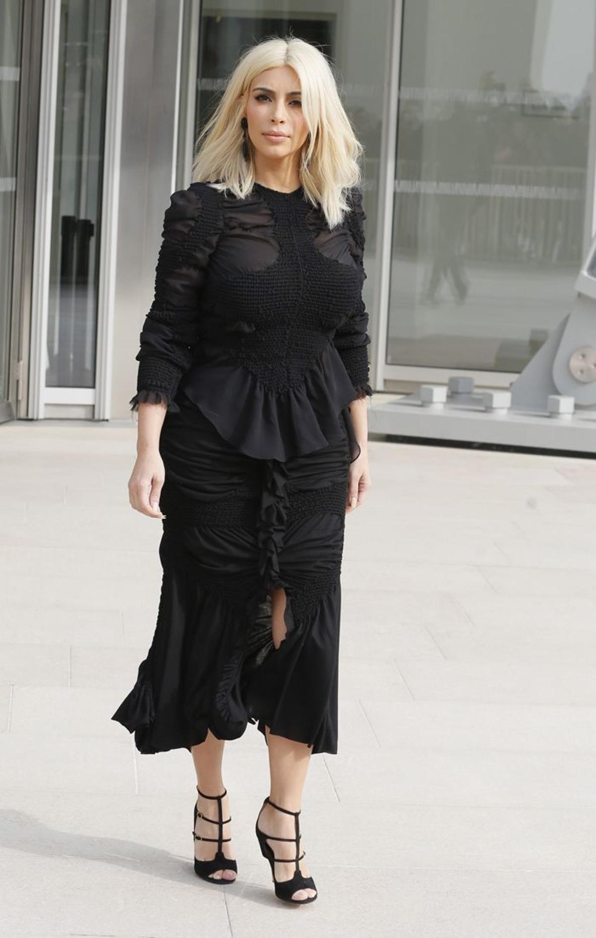 Kim Kardashian en el desfile de Louis Vuitton