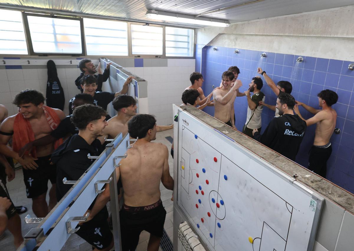 Vigo, A Madroa. Partido del Celta Juvenil y celebración Vigo, A Madroa. Partido del Celta Juvenil y celebración