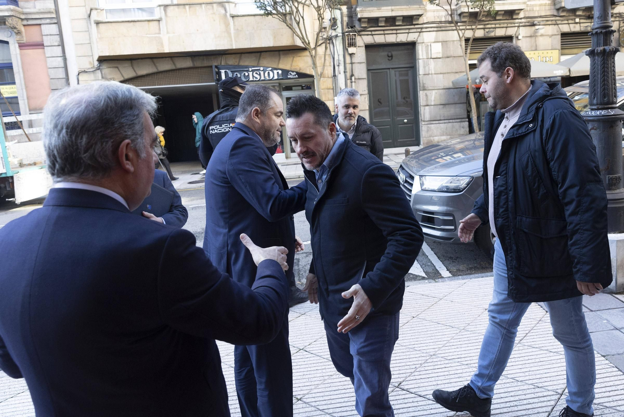 En imágenes: Obdulia Fernández recoge la Medalla de Oro de la Cámara de Oviedo