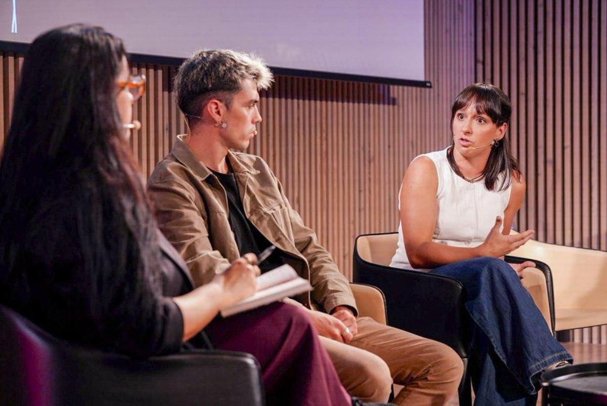 Marta Corredera, Albert Blaya y Laia Bonals en el acto de Suma Barça.