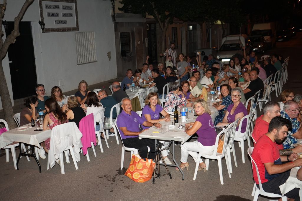 Búscate en las cenas populares en barrios Vila-real de este sábado