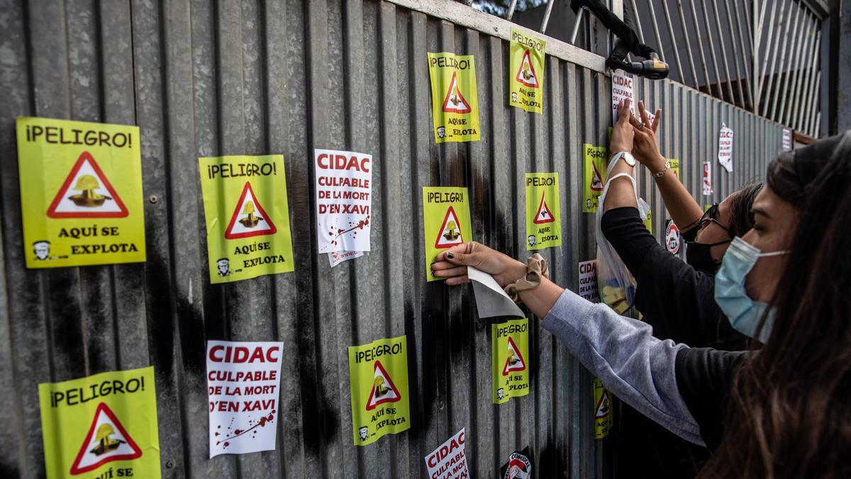 Protesta a las puertas de Cidac