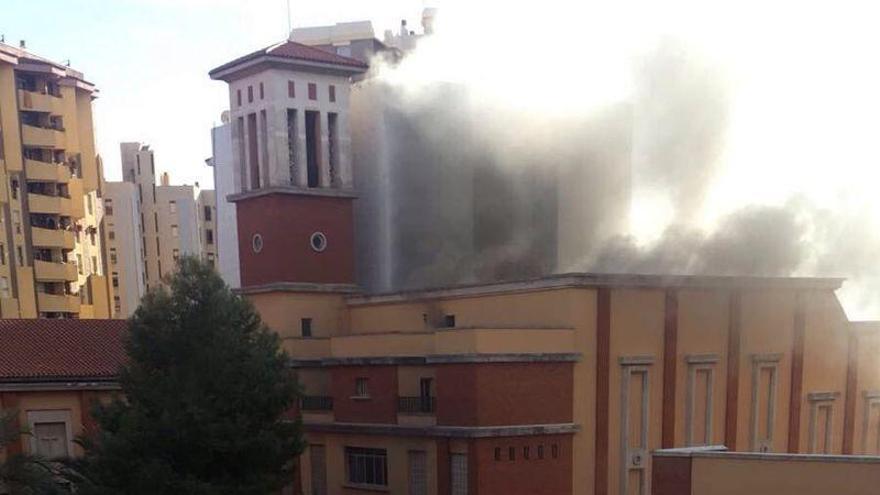 Alarma en el Colegio Nuestra Señora de la Consolación de Castellón por un incendio