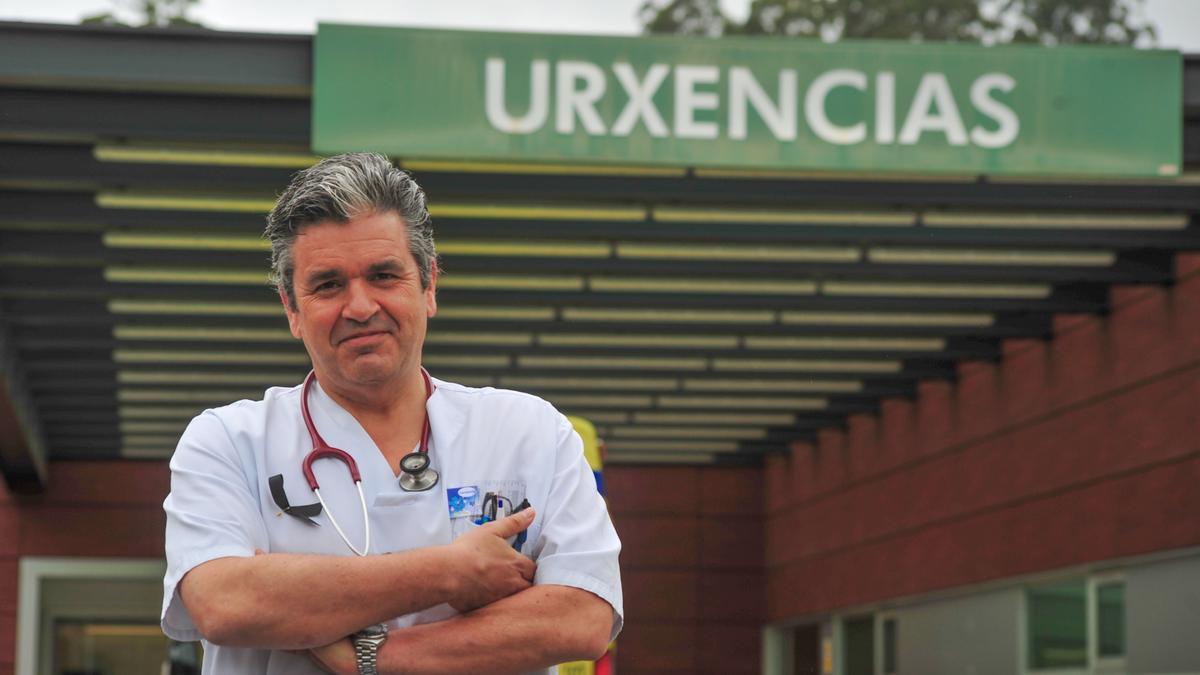 El doctor Manuel Vázquez Lima, miembro del comité clínico de Galicia. / Iñaki Abella