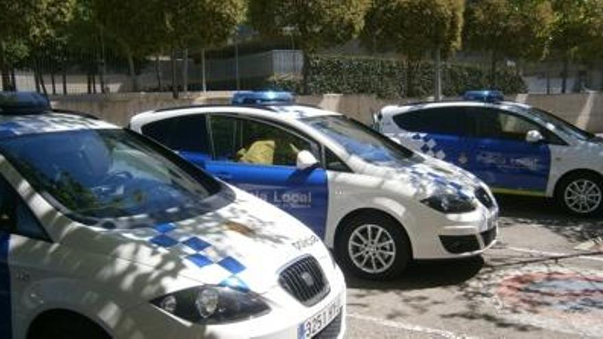 Els tres nous cotxes de la Policia Local de Manresa reforcen la llum d&#039;emergència