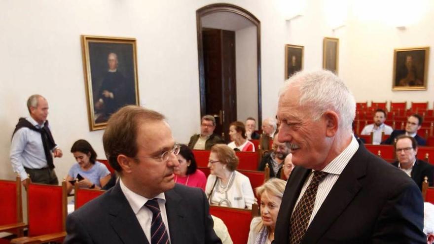 Javier Junceda, a la izquierda, junto al director del RIDEA, Ramón Rodríguez.