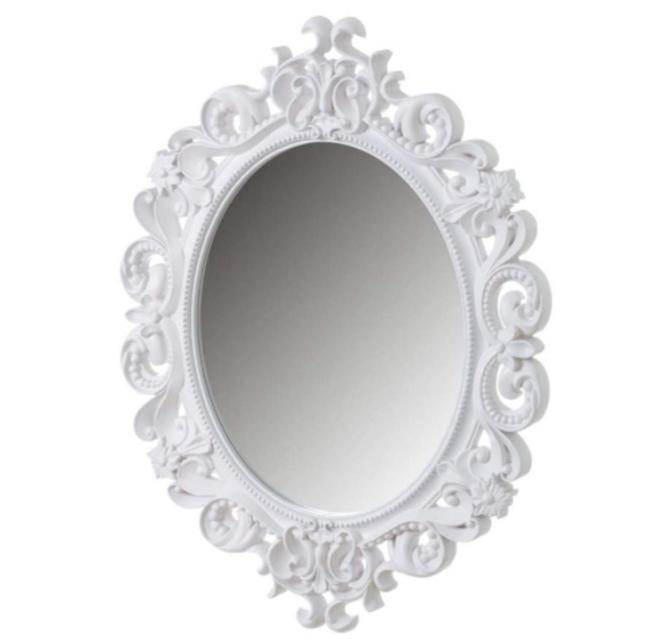 Espejo blanco de Lola Home (de venta en Amazon) Precio: 29,95 euros