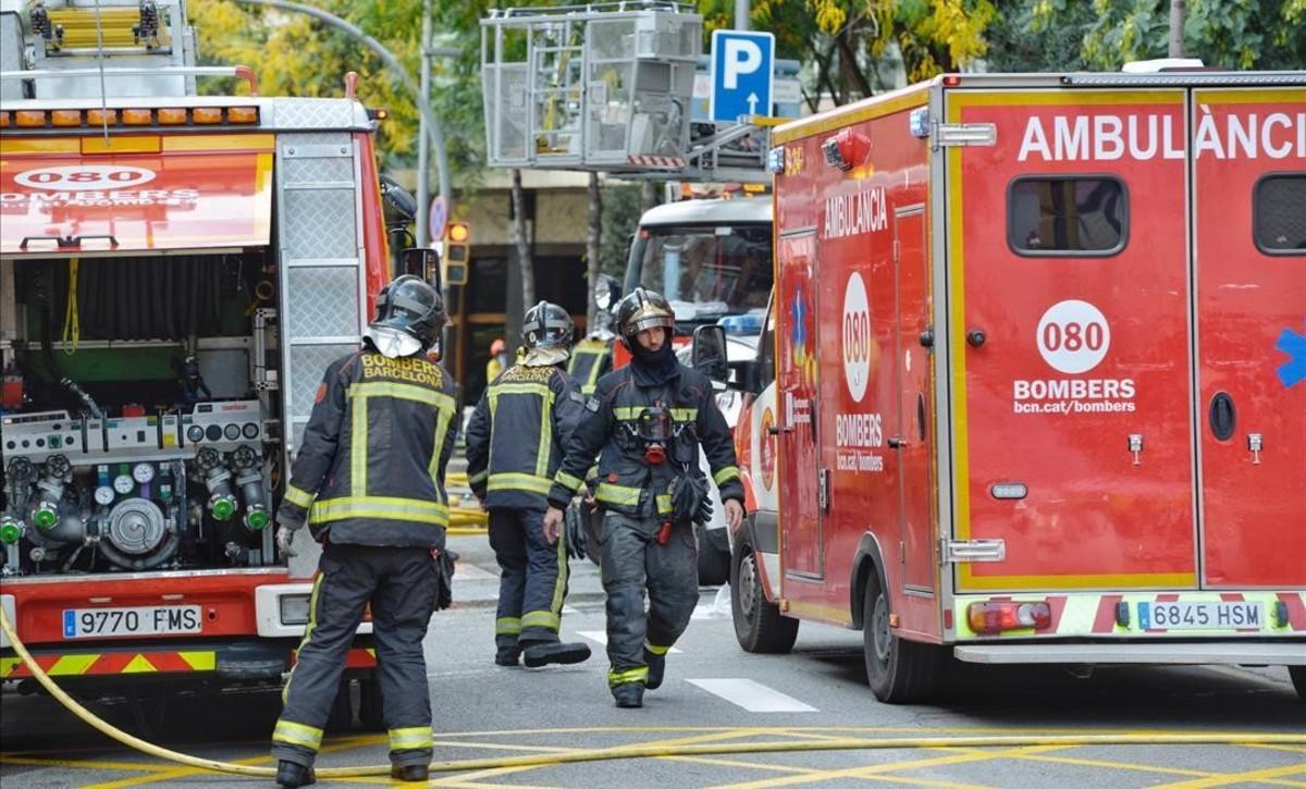 jjubierre40770667 incendio en piso calle saragossa  foto ferran sendra171101112507