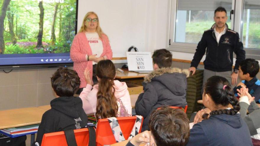 Charla de ayer en O Cruceiro.