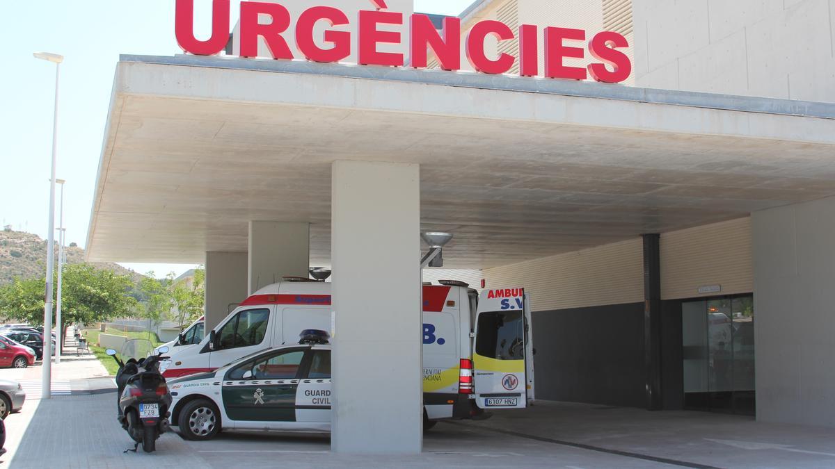 Puerta de Urgencias del Hospital de Llíria.