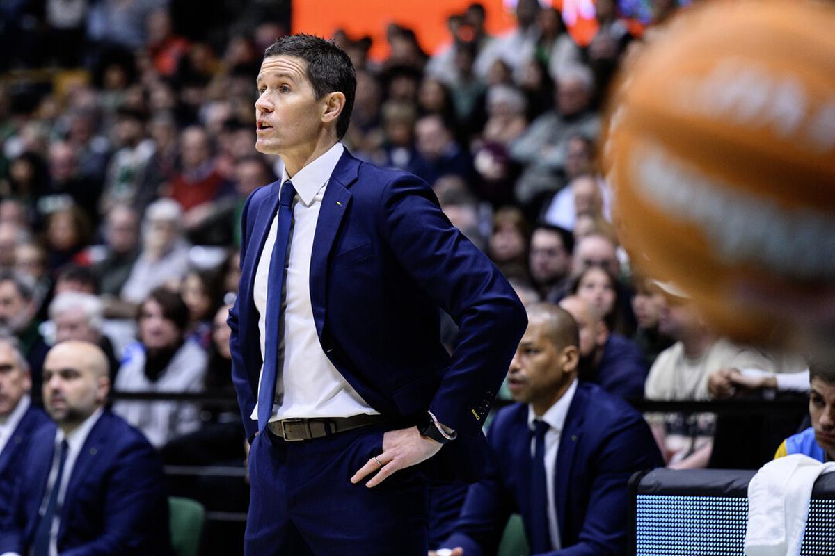 Jaka Lakovic durante el partido en Badalona ante el Joventut.