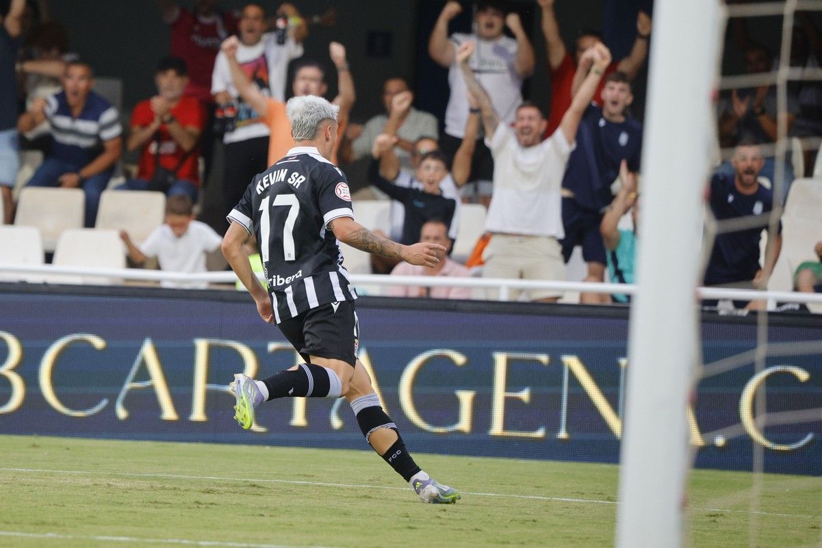 La victoria del FC Cartagena sobre el Tarazona, en imágenes