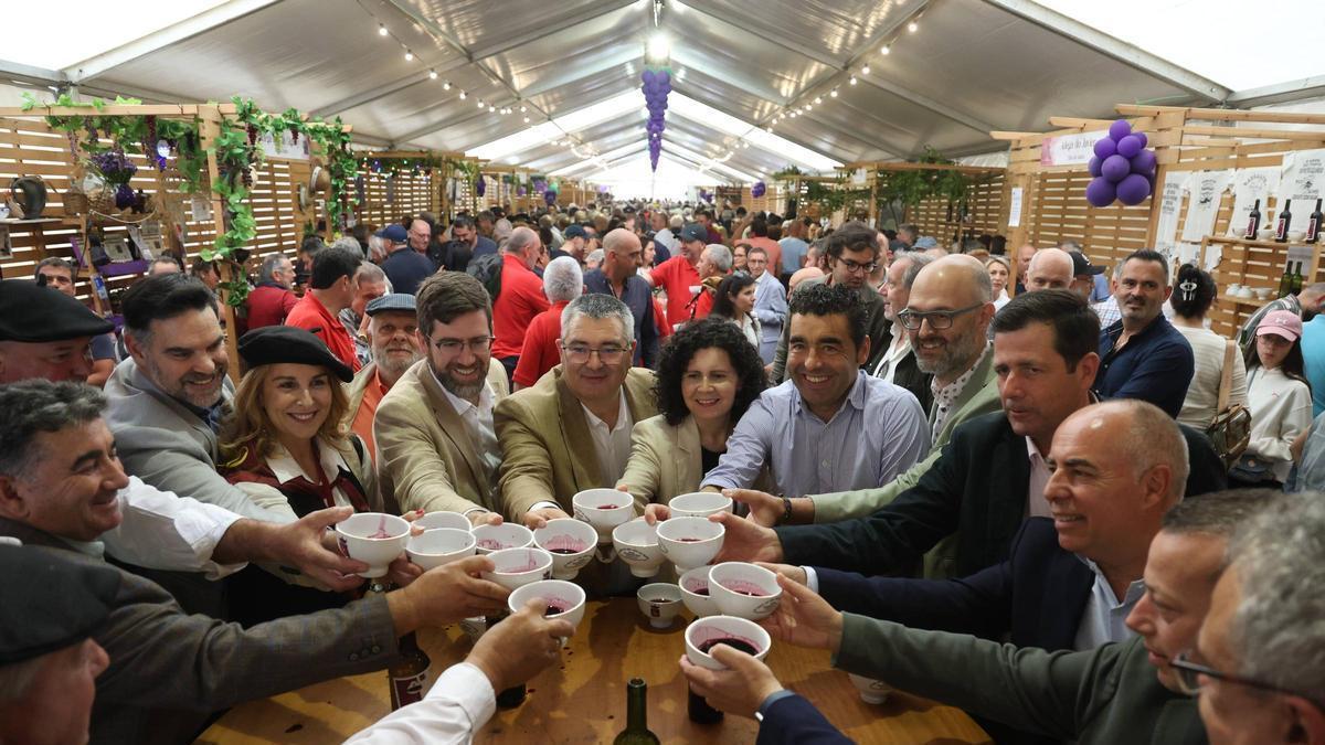 La Festa do Viño Tinto do Salnés congrega a miles de personas en Barrantes