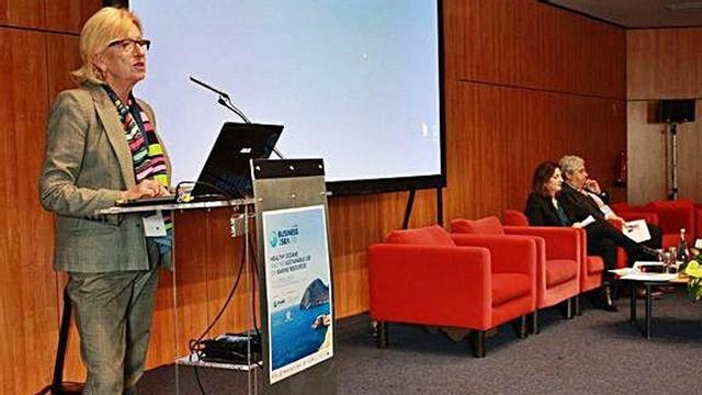La directora xerente del Cetmar en el evento Business2Sea.