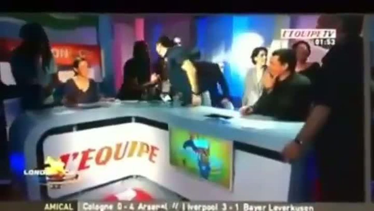 Lequip dhandbol francès destrossa lestudi de LEquip