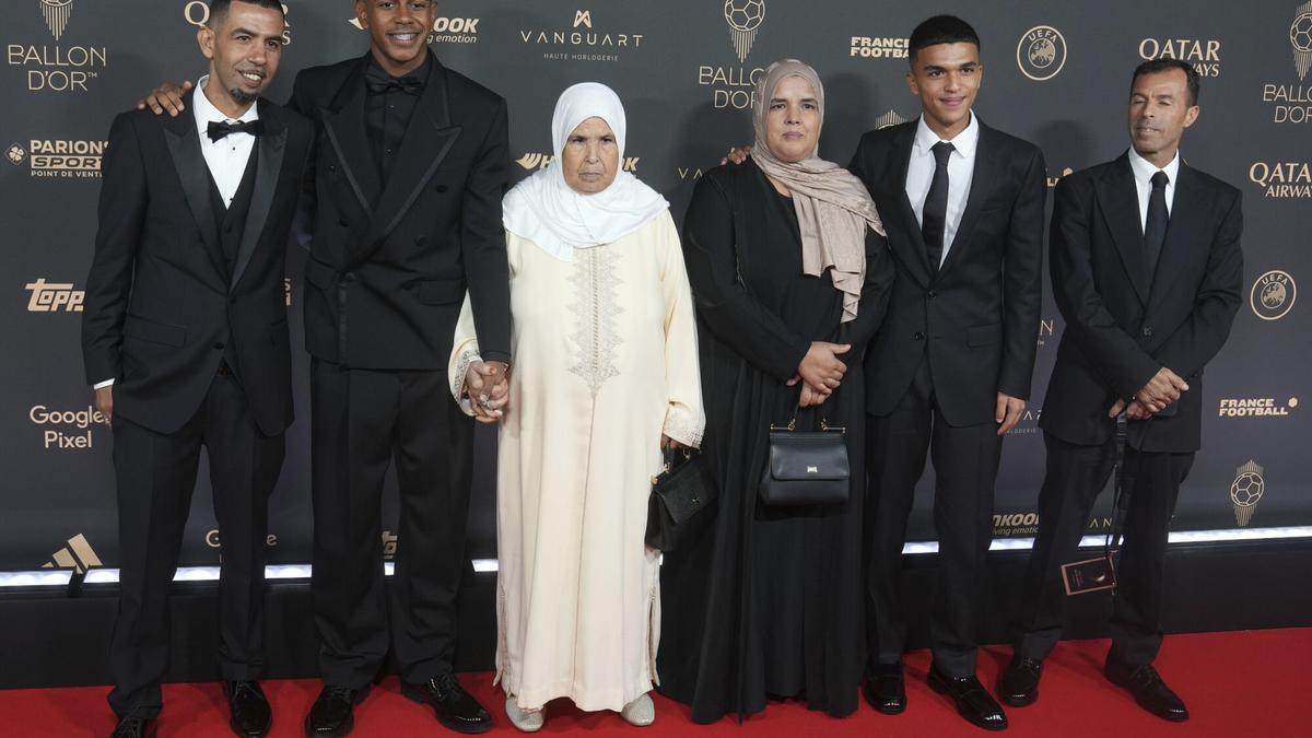 El padre de Lamine afirma que su hijo "es el mejor del mundo con mucha diferencia"