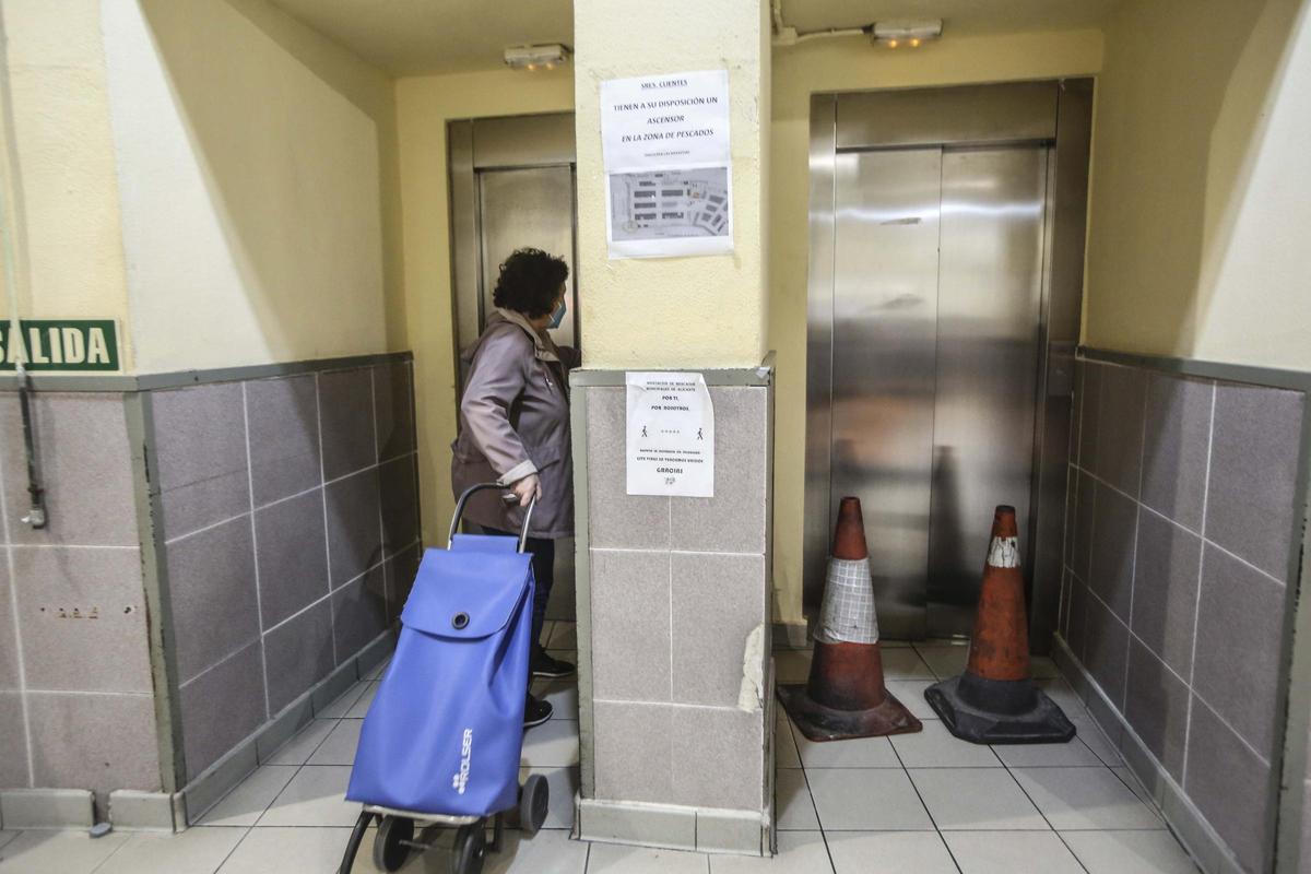 El ascensor averiado en el Mercado Central